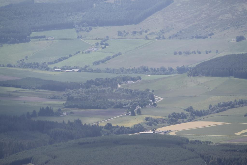 Thistle Dhu Bed And Breakfast Glenlivet Exterior foto