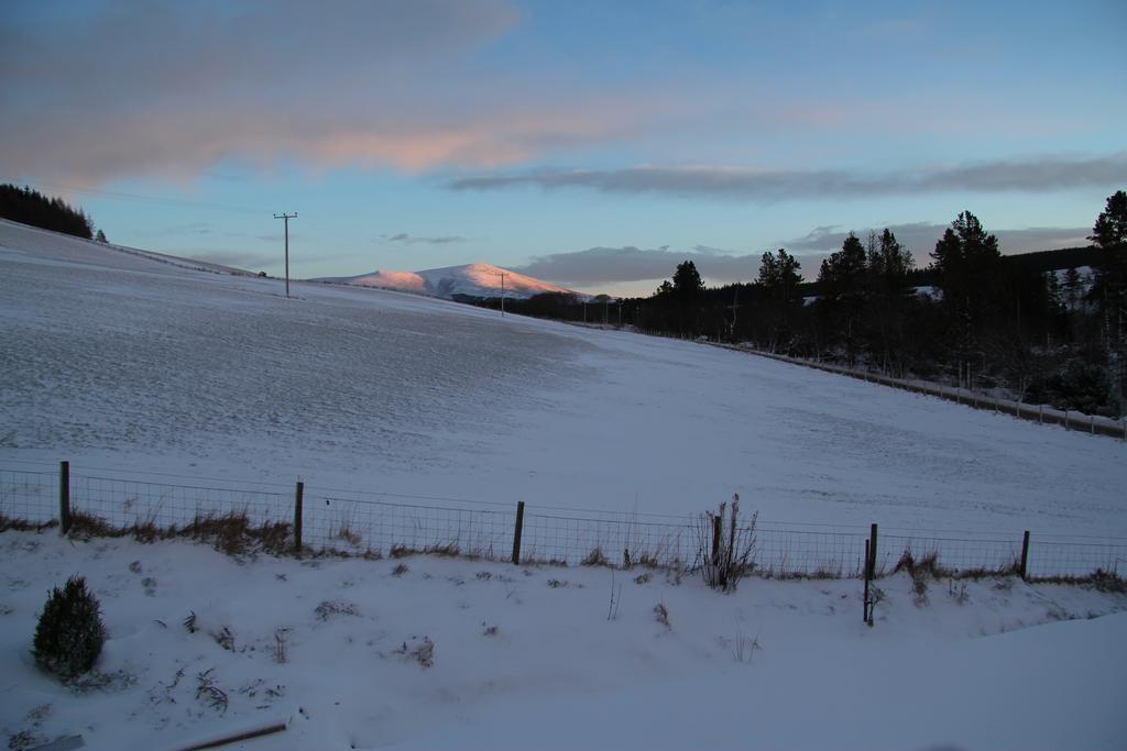 Thistle Dhu Bed And Breakfast Glenlivet Exterior foto